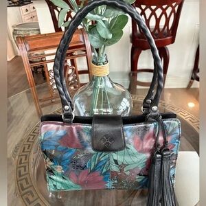 🍈Coach Teri Shoulder Bag In Signature Canvas With Cherry Print